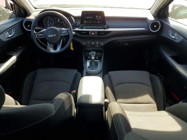 3KPF24AD9PE607979 2023 KIA FORTE - Image 8