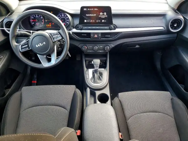 3KPF24AD9PE608792 2023 KIA FORTE - Image 8
