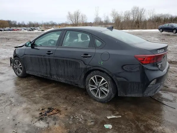 3KPF24AD9PE609408 2023 KIA FORTE - Image 2