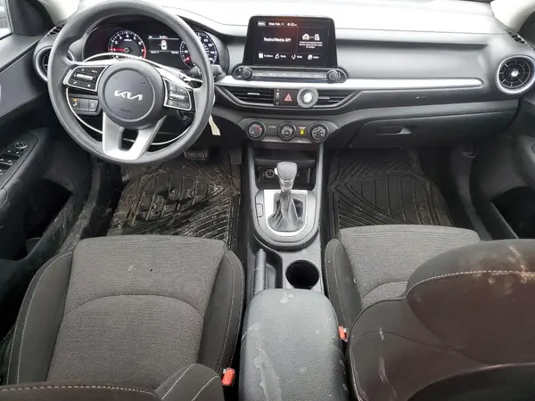 3KPF24AD9PE609408 2023 KIA FORTE - Image 8