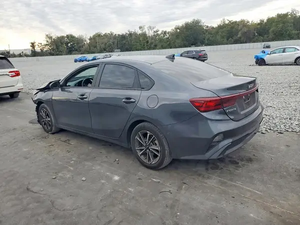 3KPF24AD9PE610414 2023 KIA FORTE - Image 2