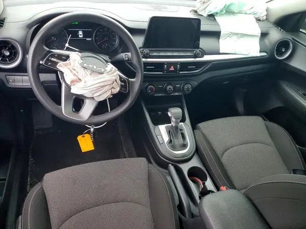 3KPF24AD9PE610414 2023 KIA FORTE - Image 8