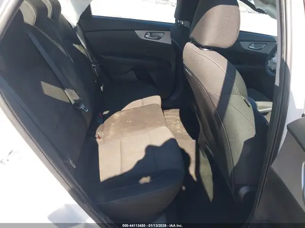3KPF24AD9PE611580 2023 KIA FORTE - Image 8