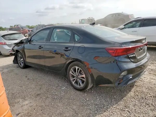 3KPF24AD9PE612146 2023 KIA FORTE - Image 2