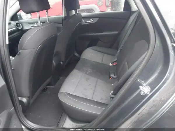 3KPF24AD9PE615595 2023 KIA FORTE - Image 8