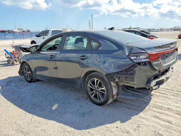 3KPF24AD9PE616875 2023 KIA FORTE - Image 2