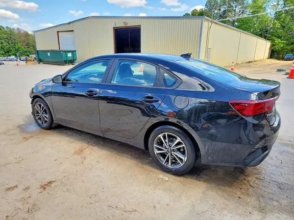 3KPF24AD9PE617525 2023 KIA FORTE - Image 2