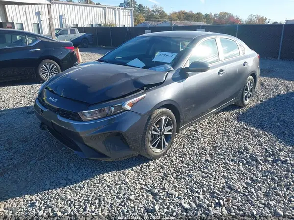 3KPF24AD9PE619243 2023 KIA FORTE - Image 2