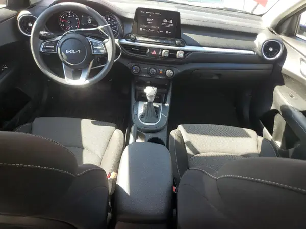 3KPF24AD9PE623647 2023 KIA FORTE - Image 8