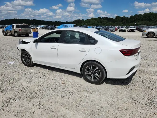 3KPF24AD9PE624636 2023 KIA FORTE - Image 2