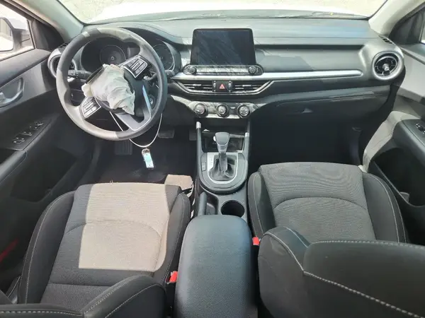3KPF24AD9PE624636 2023 KIA FORTE - Image 8
