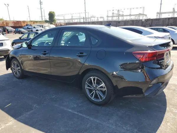3KPF24AD9PE628248 2023 KIA FORTE - Image 2