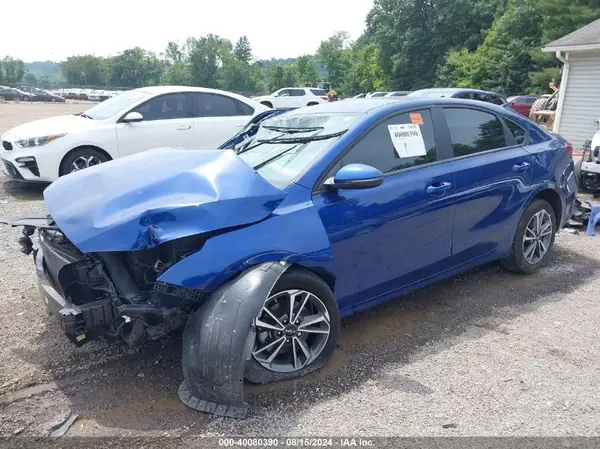3KPF24AD9PE628752 2023 KIA FORTE - Image 2