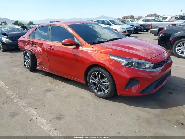 3KPF24AD9PE629190 2023 KIA FORTE - Image 1