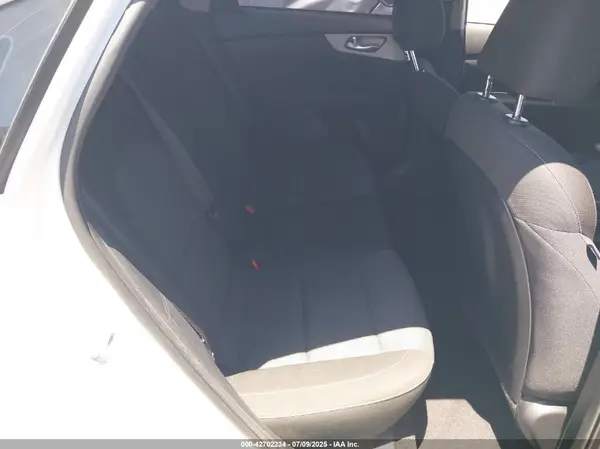 3KPF24AD9PE630002 2023 KIA FORTE - Image 8