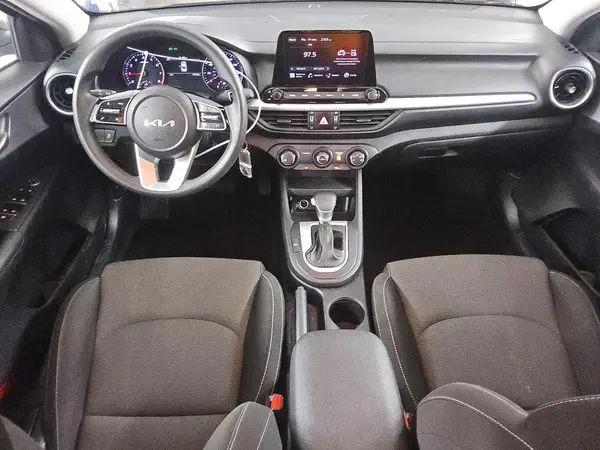 3KPF24AD9PE631800 2023 KIA FORTE - Image 8