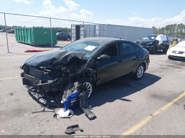 3KPF24AD9PE633370 2023 KIA FORTE - Image 2