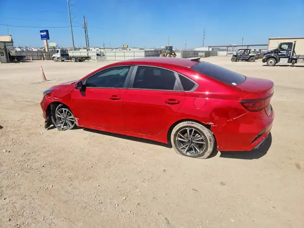 3KPF24AD9PE635216 2023 KIA FORTE - Image 2