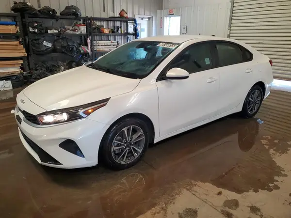 3KPF24AD9PE635927 2023 KIA FORTE - Image 1