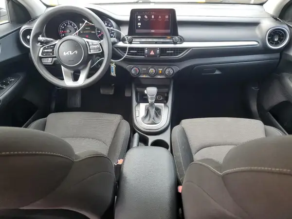 3KPF24AD9PE635927 2023 KIA FORTE - Image 8
