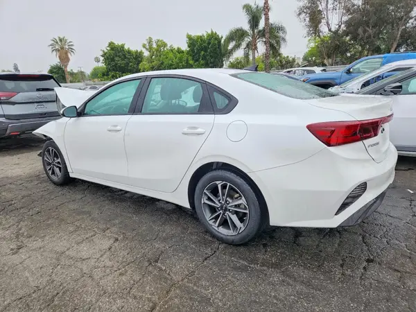 3KPF24AD9PE636009 2023 KIA FORTE - Image 2