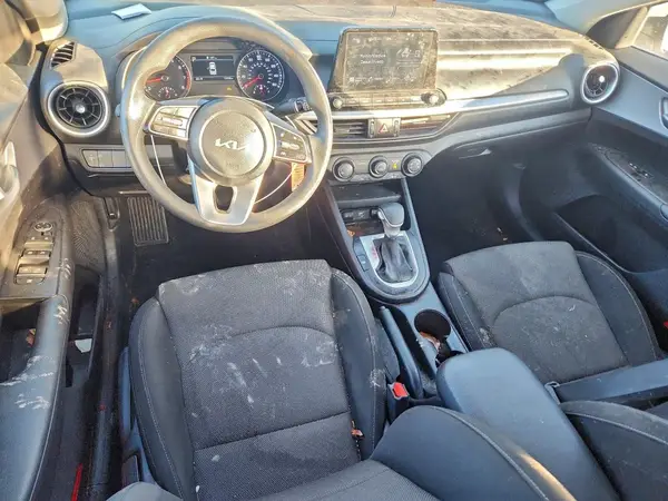 3KPF24AD9PE640156 2023 KIA FORTE - Image 8