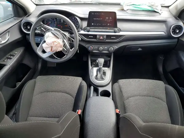 3KPF24AD9PE645079 2023 KIA FORTE - Image 8