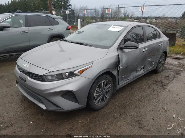 3KPF24AD9PE646569 2023 KIA FORTE - Image 2