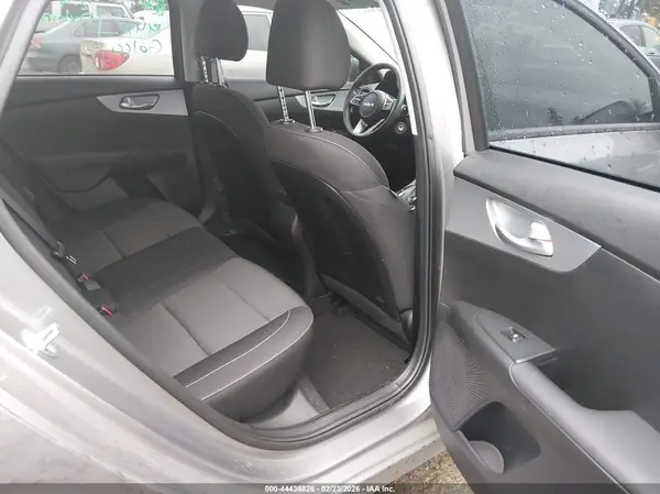 3KPF24AD9PE646569 2023 KIA FORTE - Image 8