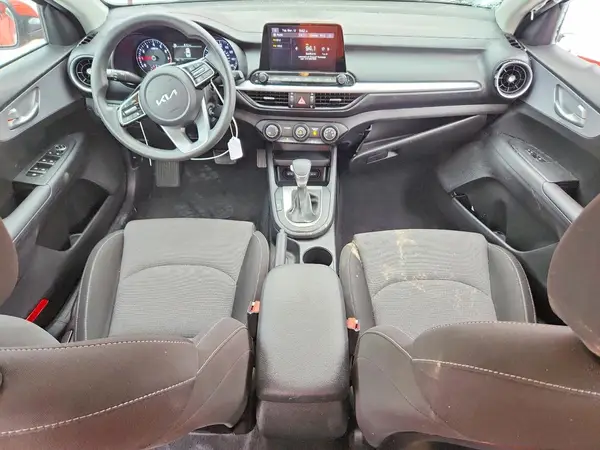 3KPF24AD9PE646782 2023 KIA FORTE - Image 8