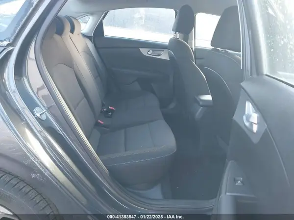 3KPF24AD9PE649343 2023 KIA FORTE - Image 8
