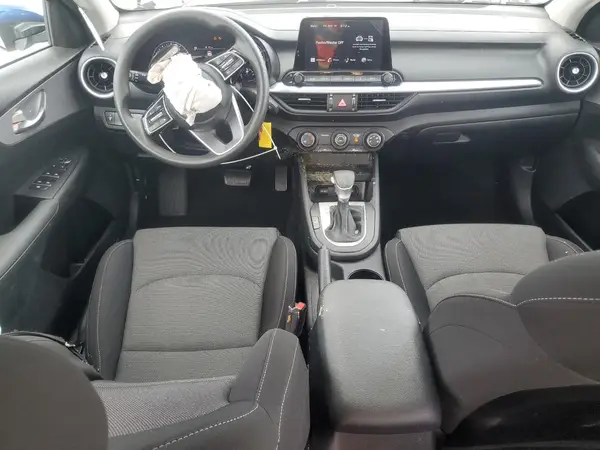 3KPF24AD9PE650377 2023 KIA FORTE - Image 8