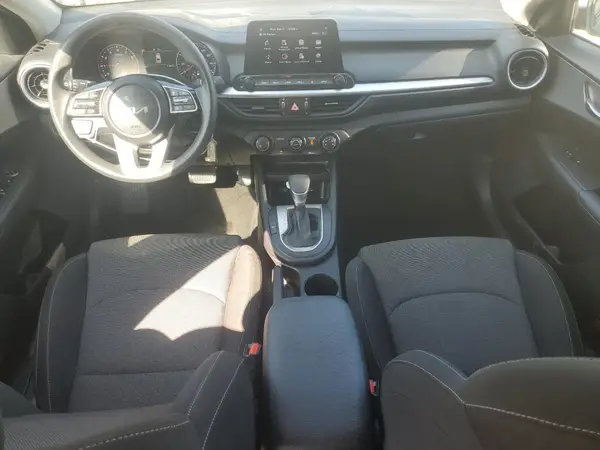 3KPF24AD9PE650704 2023 KIA FORTE - Image 8