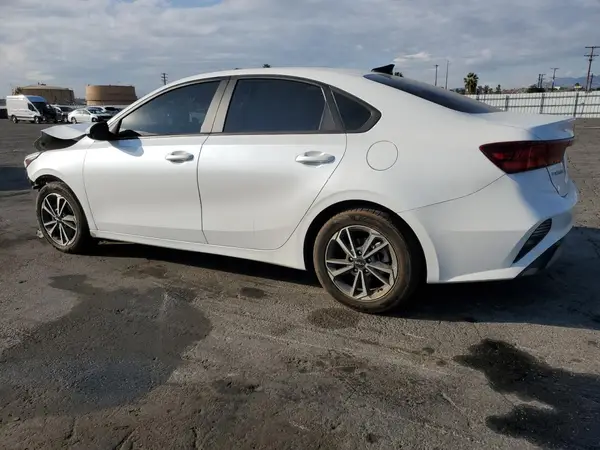 3KPF24AD9PE650802 2023 KIA FORTE - Image 2