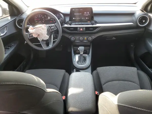 3KPF24AD9PE650802 2023 KIA FORTE - Image 8