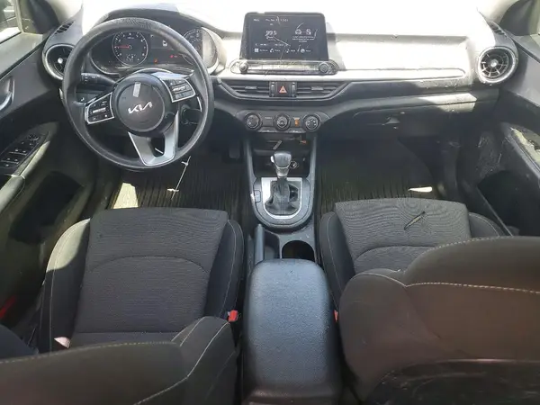 3KPF24AD9PE653988 2023 KIA FORTE - Image 8