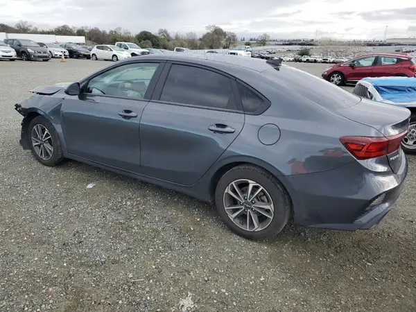 3KPF24AD9PE654607 2023 KIA FORTE - Image 2