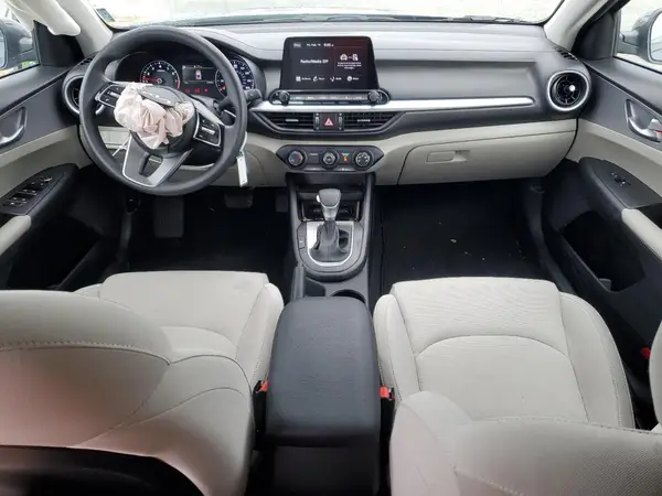3KPF24AD9PE654607 2023 KIA FORTE - Image 8