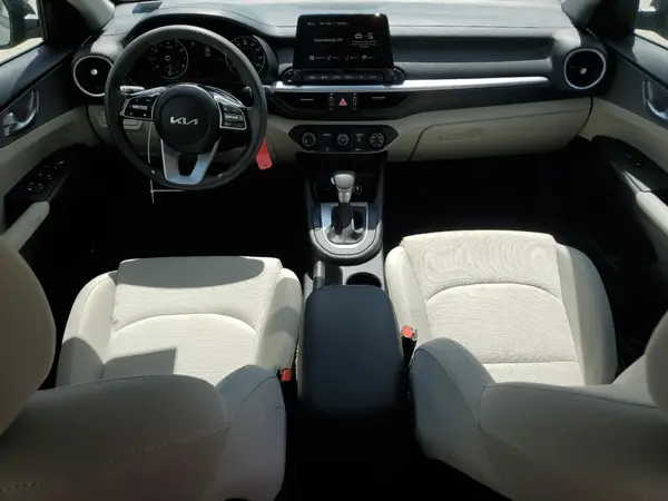 3KPF24AD9PE655756 2023 KIA FORTE - Image 8