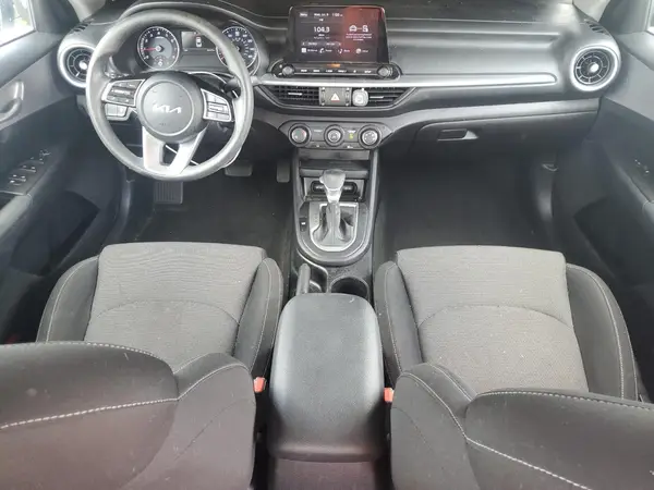 3KPF24AD9PE656339 2023 KIA FORTE - Image 8