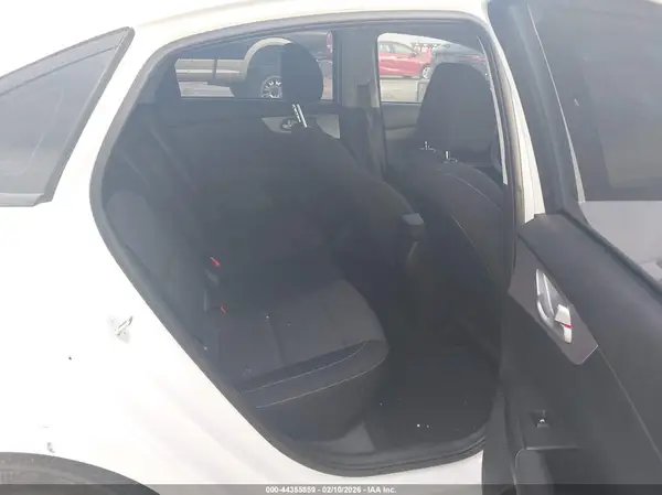 3KPF24AD9PE656678 2023 KIA FORTE - Image 8
