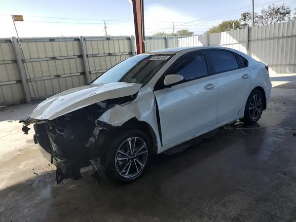 3KPF24AD9PE657667 2023 KIA FORTE - Image 1