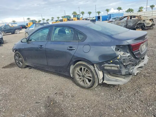 3KPF24AD9PE659483 2023 KIA FORTE - Image 2