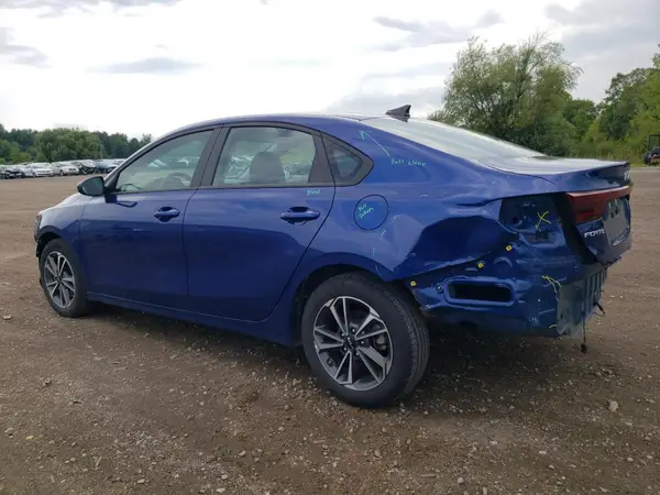 3KPF24AD9PE661556 2023 KIA FORTE - Image 2
