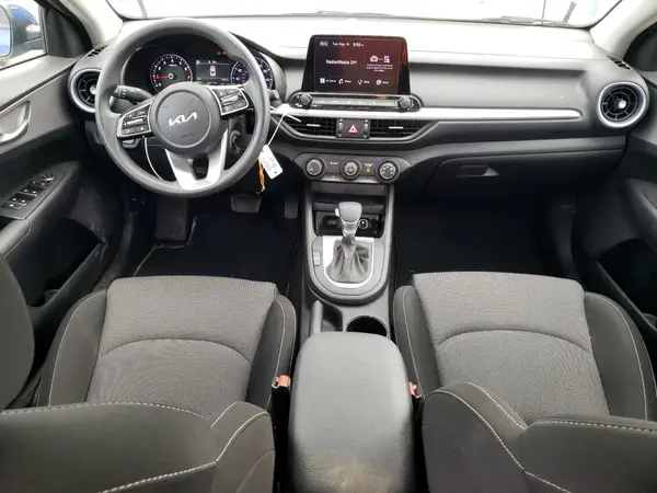 3KPF24AD9PE661556 2023 KIA FORTE - Image 8