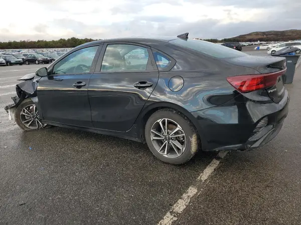 3KPF24AD9PE662027 2023 KIA FORTE - Image 2