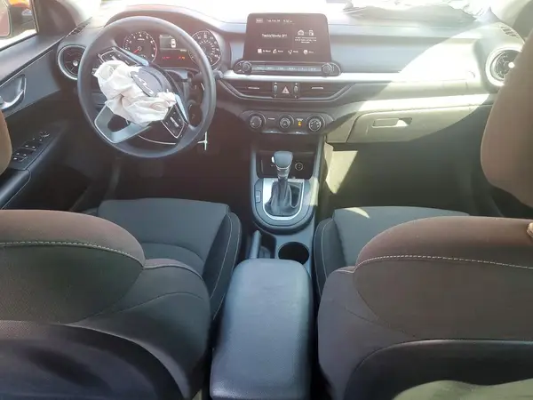 3KPF24AD9PE662352 2023 KIA FORTE - Image 8
