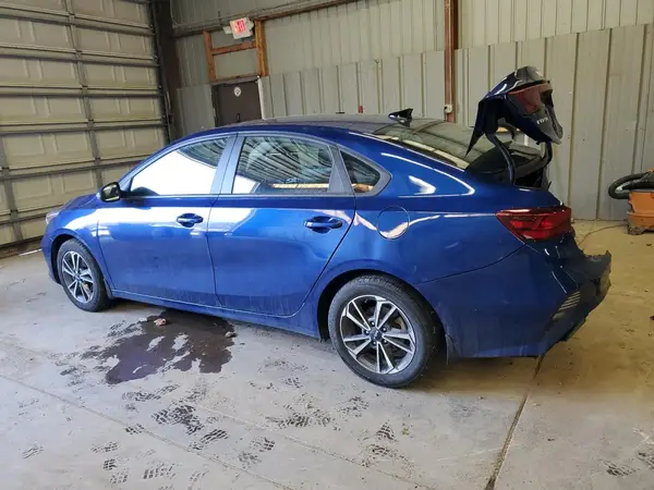 3KPF24AD9PE662870 2023 KIA FORTE - Image 2
