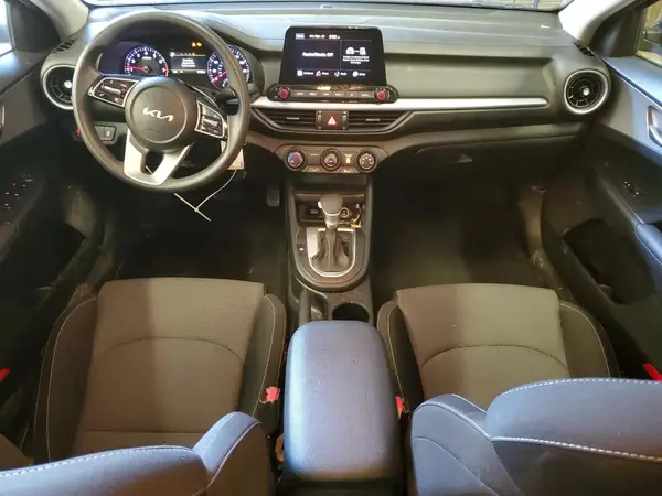 3KPF24AD9PE662870 2023 KIA FORTE - Image 8