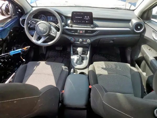 3KPF24AD9PE663470 2023 KIA FORTE - Image 8